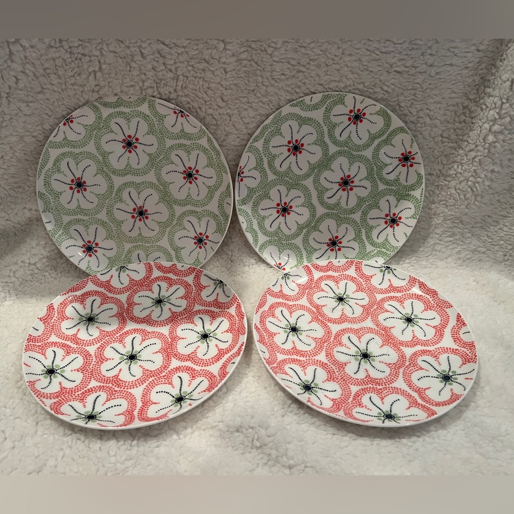 ANTHROPOLOGIE set of 4, Dessert/Salad Plates, Green/Pink Flower 8”, floral/Retro